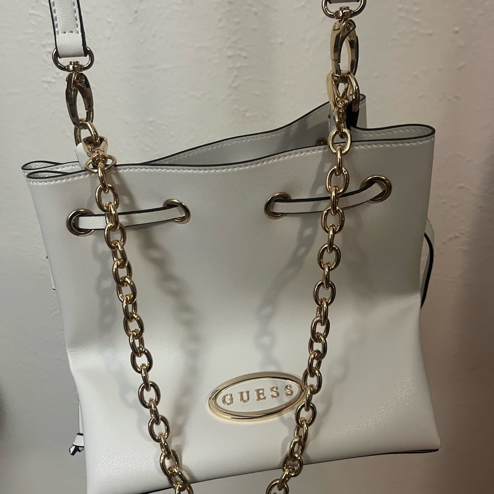 White Guess Crossbody Bag, Purse NWOT